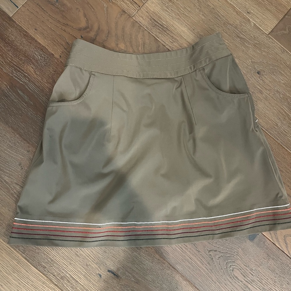 Nike Golf Skort Olive Color With Stripes Size 10/M